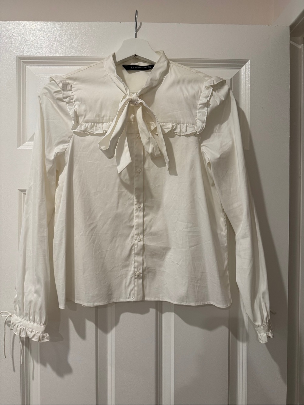 Zara White Bow-Tie Ruffle Blouse